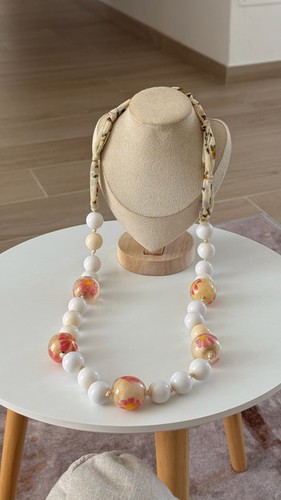 Collana perle bianche arancio