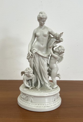 Venere con putti - , capodimonte