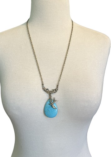 Collana con ciondolo rondine