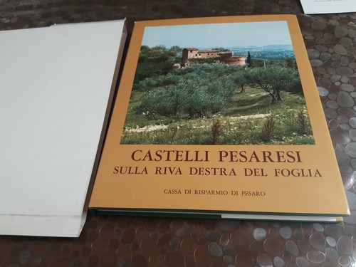 Castelli pesaresi sulla riva - pesaresi,