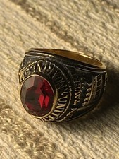 Anello Marines Usa  Placato Oro con Rubino Strass