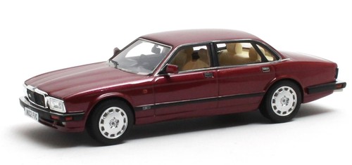 Jaguar xjr rosso - jaguar,