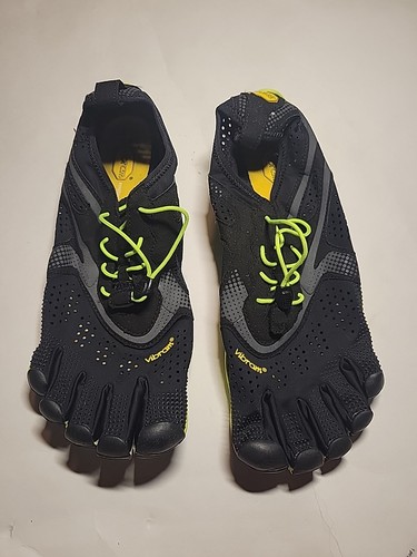 Vibram fivefingers run a - vibram, v-run