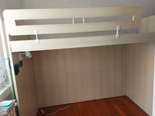 VENDESI LETTO SINGOLO-COMODINO-SCALA CONTENITORE-LAMPADA 