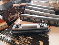 Convoglio Lima Locomotiva Tartaruga E444 Bo-Bo Funzionante Vagoni  Accessori HO