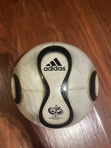 Adidas teamgeist world cup - adidas,
