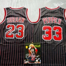 Maglia nera firmata Michael