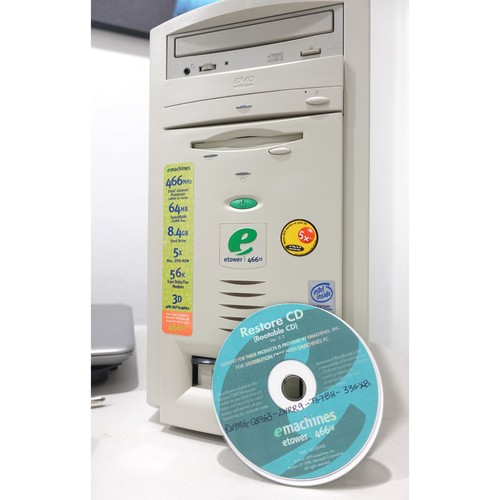 Computer desktop vintage
