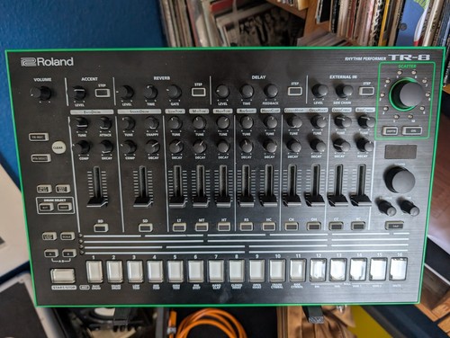 Roland tr8 rythm - performer,