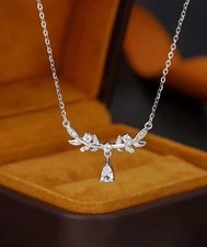 Splendida collana con ciondolo - collana,
