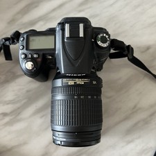 Nikon D90 con Nikon 18-105 mm