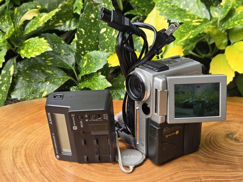 1069711 videocamera sony - videocamera,