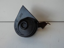 Genuine Used Horn & Bracket