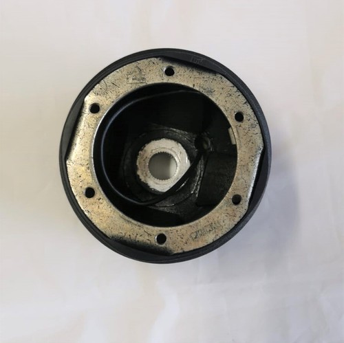 Steering wheel hub momo - steering,