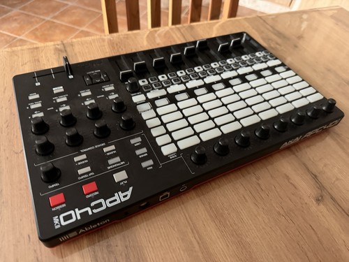 Akai professional apc40 - akai,