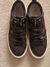 Scarpe uomo Guess numero 42