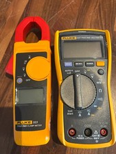 Kit combinato multimetro elettricista Fluke 117 e 323