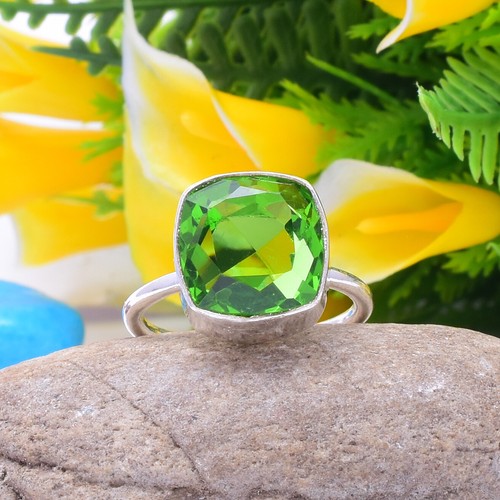 Anello piacevole peridoto