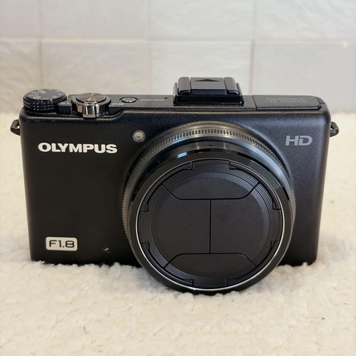 Fotocamera digitale compatta