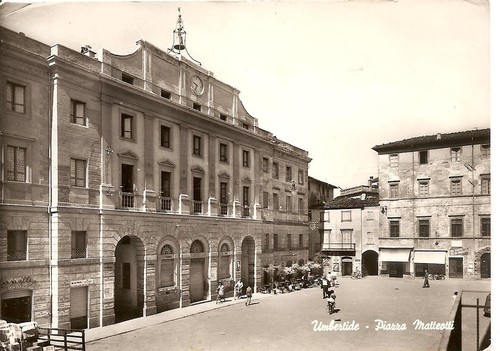 Umbertide piazza matteotti - ,