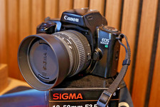 Canon EOS 1000FN + fotocamera SIGMA 18-50mmF3.5-5.6 FILM - testata a batteria