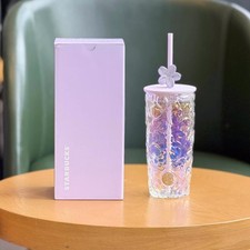 Nuova tazza di paglia di vetro