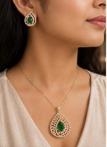 Elegante set orecchini - , collana