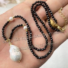 Collana con ciondolo perle