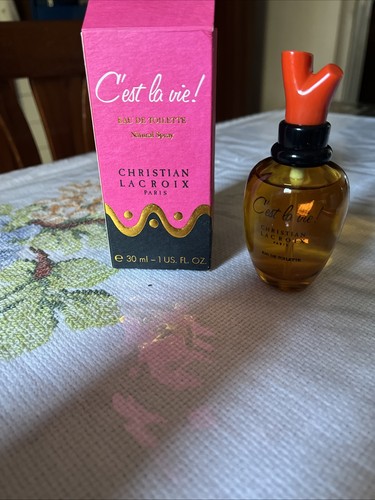 Eau parfum est - eau, la