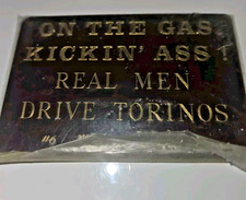 Marrone, sul culo kickin a