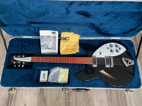 Rickenbacker 330 1999
