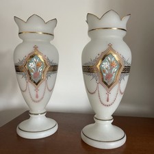 Paire de Vases en Opaline