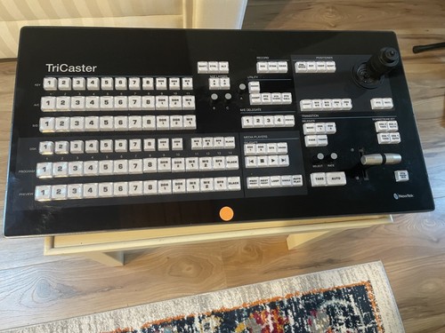Newtek tricaster small - newtek,