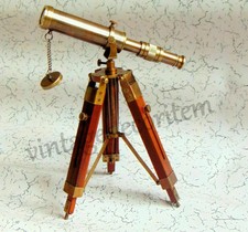 Antico telescopio decorativo