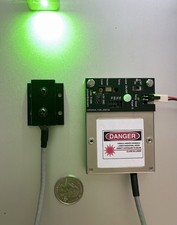 Laser verde OPSL a frequenza