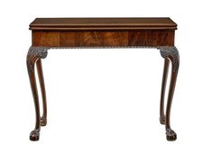 TAVOLO GIOCHI INTAGLIATO