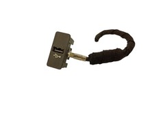 Porta USB BMW OEM (forma