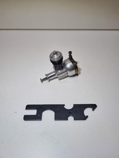 VINTAGE COX SILVER PEE  GLOW MODEL AIRPLANE ENGINE