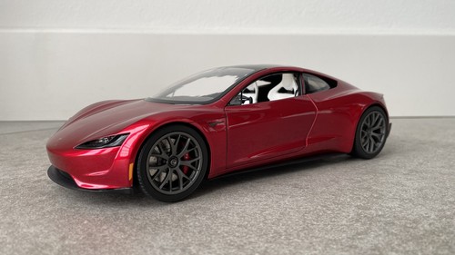 Tesla roadster scale - roadster, 1:18