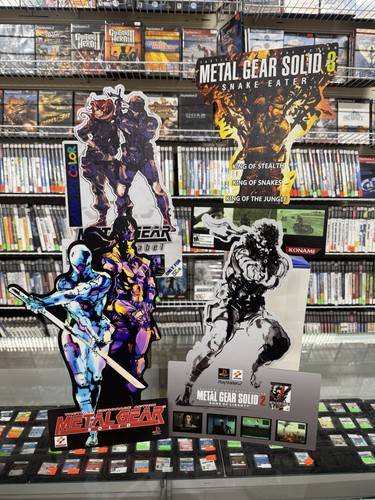 Metal gear solid - gear, standee