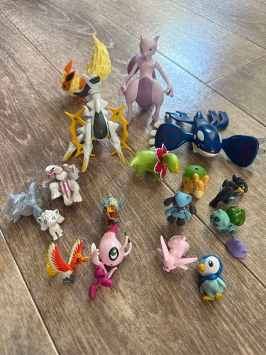 Pokemon mini figure - mini,