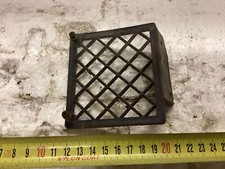 malaguti grizzly rcx 10 griglia in plastica sotto serbatoio difettata 