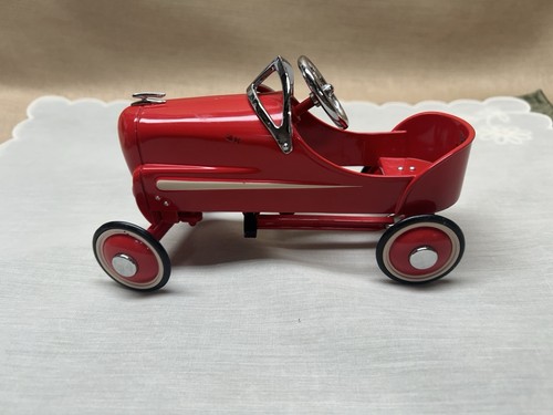 Classic kiddie car metal - kiddie, pedal