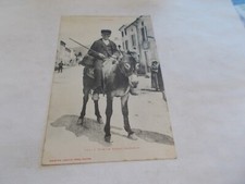 09 TYPE DE PAYSAN ARIEGEOIS A DOS D ANE EN VILLE  ARIEGE