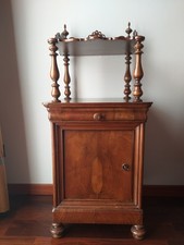 Comodini antichi in noce