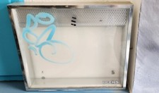 Glass Pizzeria List Display