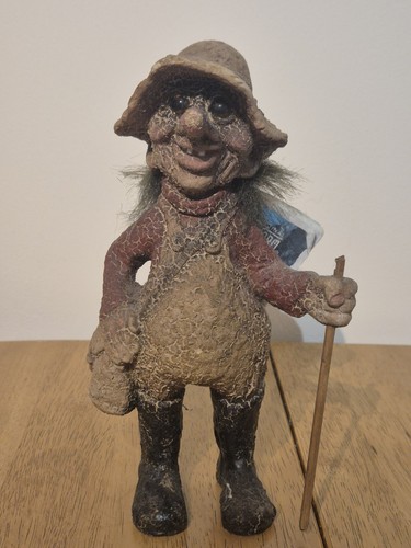 Form norwegian troll figure - form,