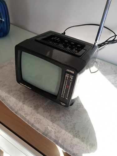 Televisore portatile vintage