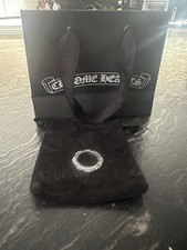 Anello fascia cuori cromati