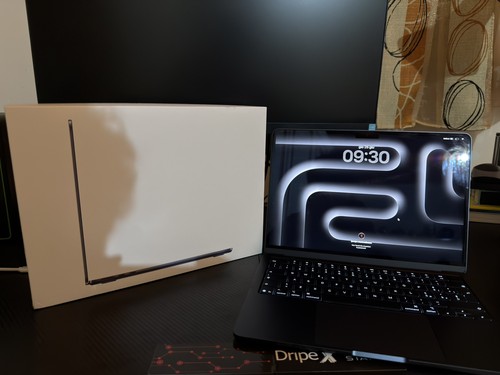 Apple macbook air m4 - 13",